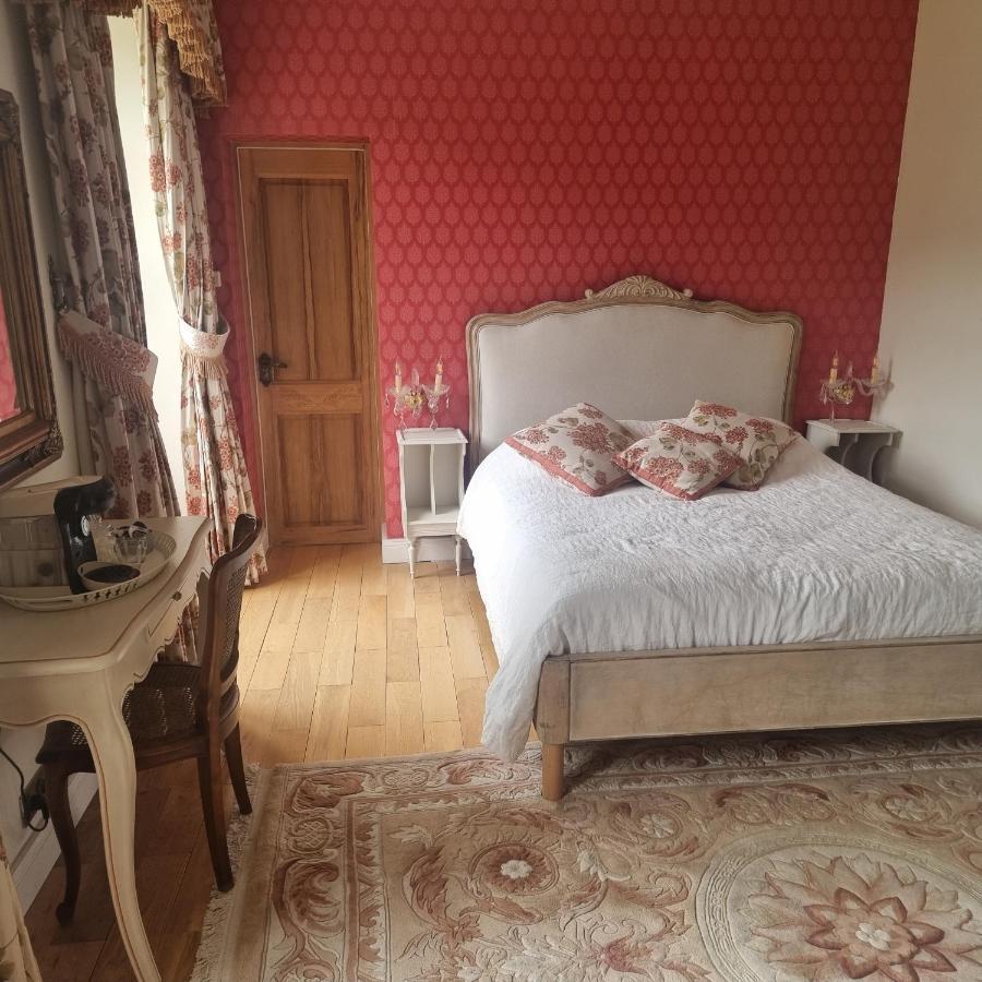 Chateau Roquehort Avec Ev Recharge Point 22Kw Monein Exterior foto